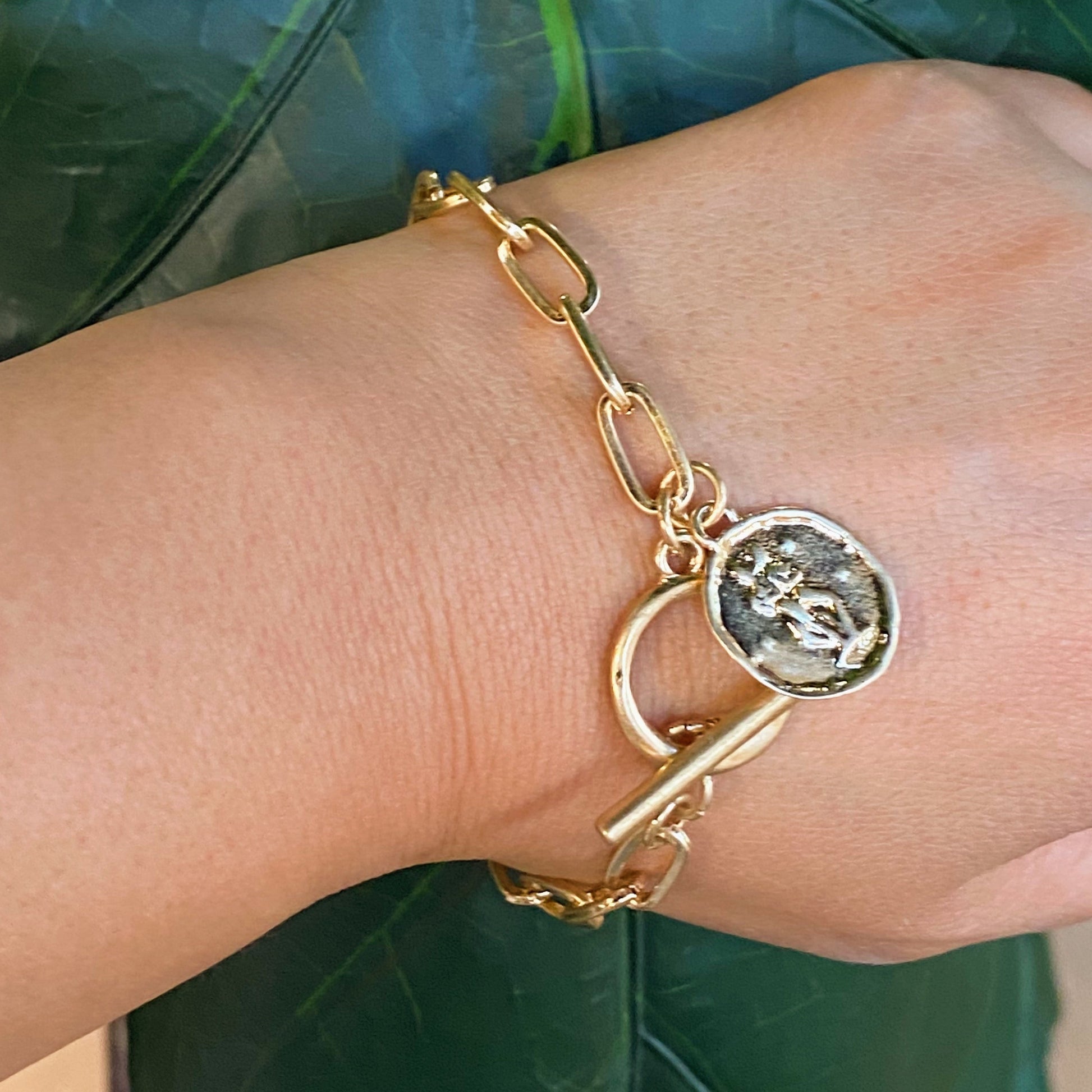 🧡 Celestial Link Chain Bracelet – Zodiac Edition