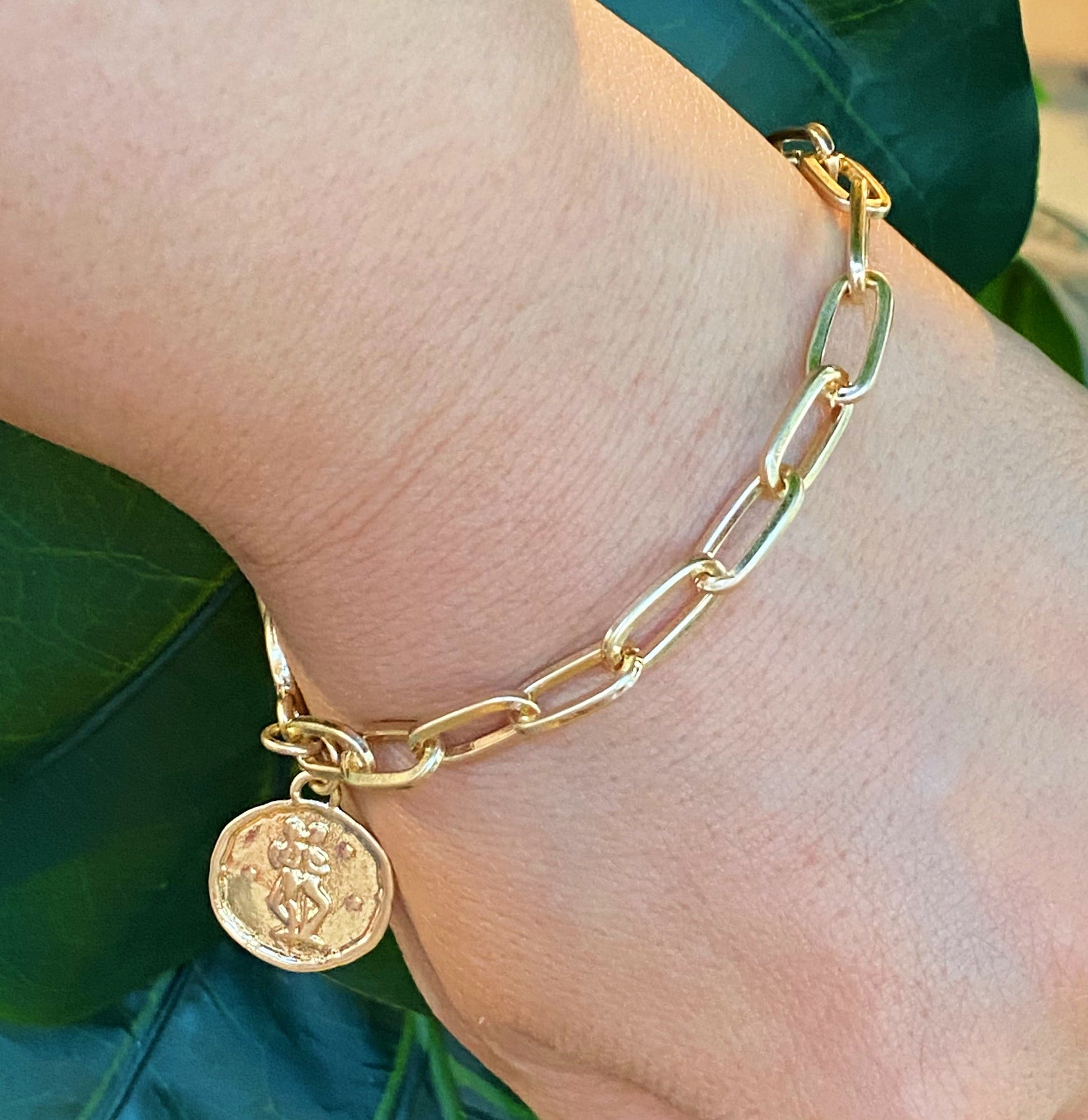 🧡 Celestial Link Chain Bracelet – Zodiac Edition