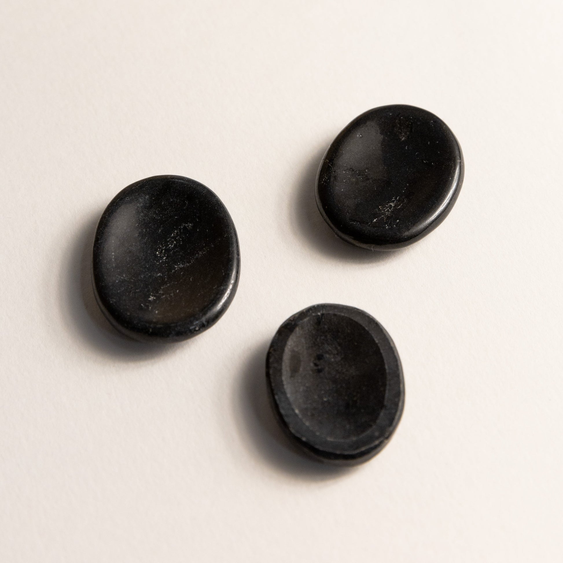 ☼ Black Tourmaline - Meditation Stone