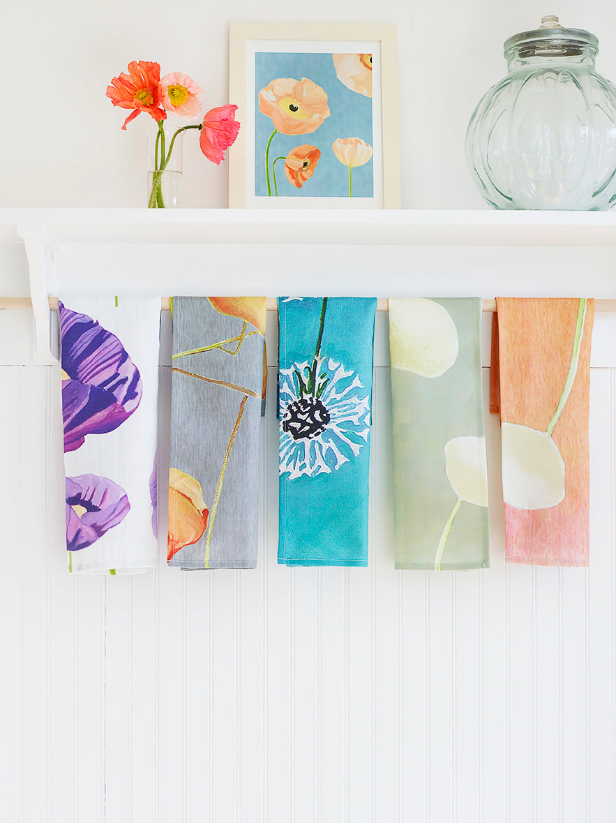 💚 Tea Towel: Purple Poppies on Snow