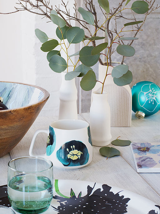 💚 Porcelain Mug:  Green Winter Rose