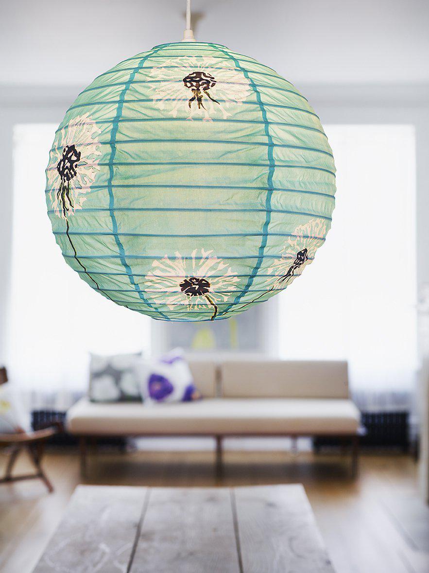 💚 Lantern: Dandelions on Aqua