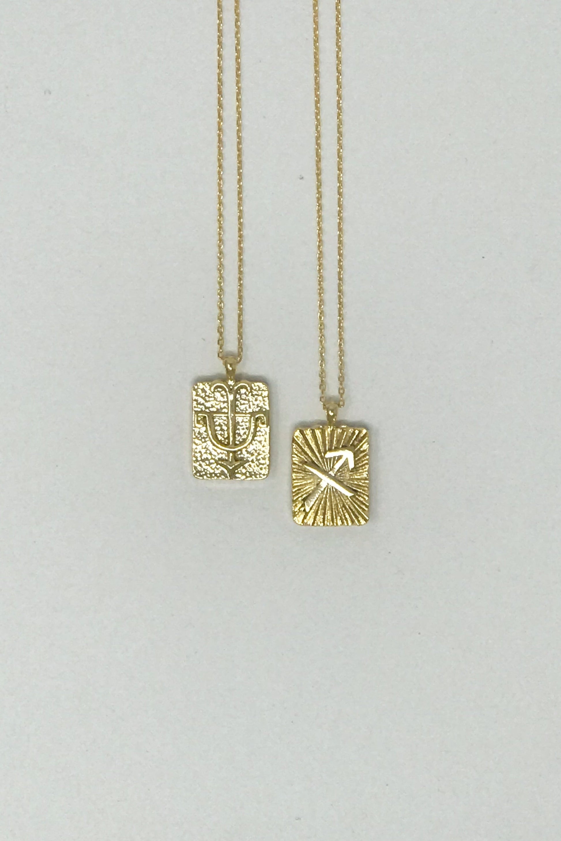 🧡 Reversible Zodiac Necklace 🧡