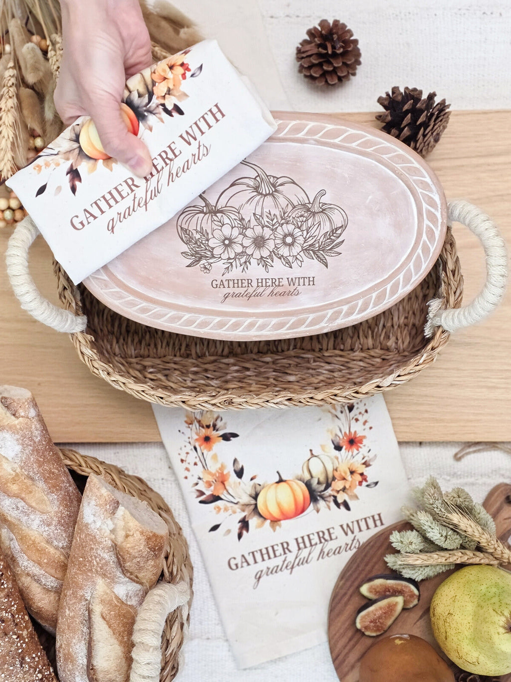 Bread Warmer & Basket Gift Set with Tea Towel - Pumpkin Oval