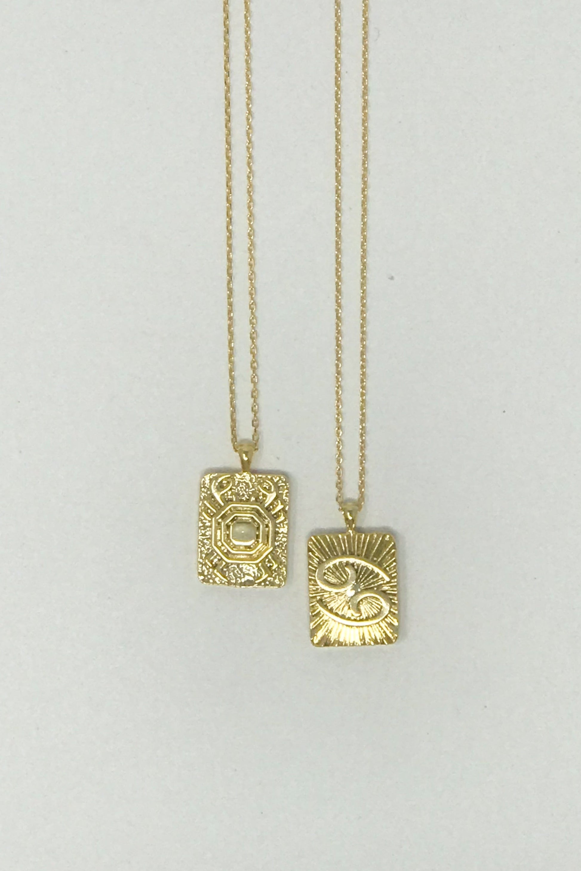 🧡 Reversible Zodiac Necklace 🧡