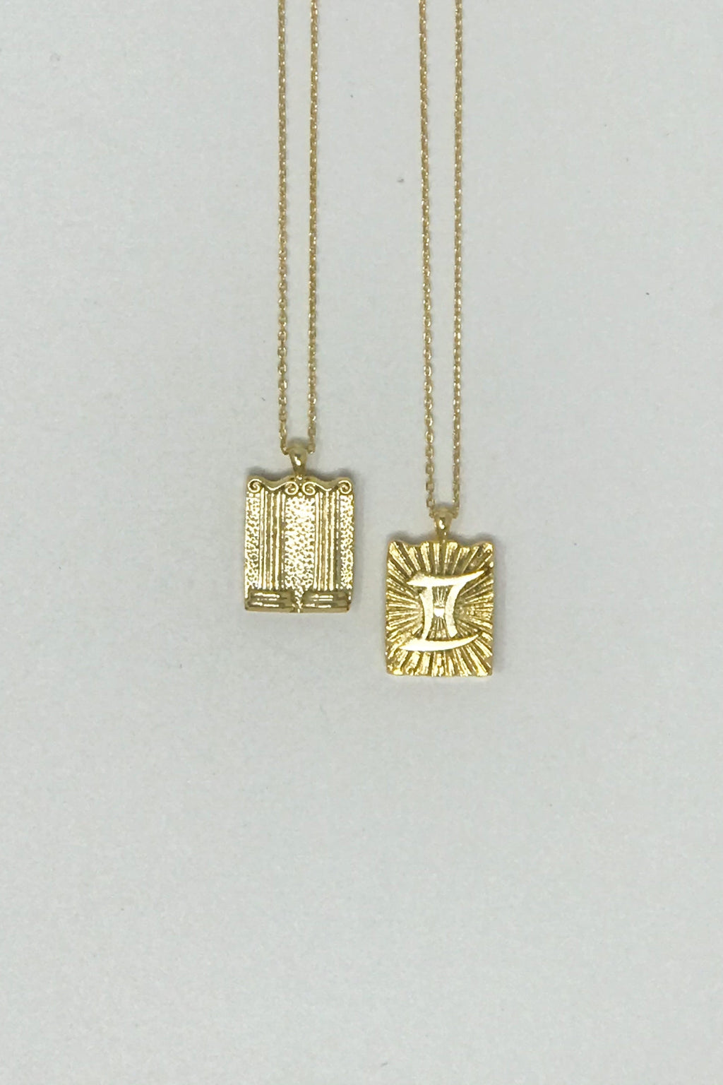 🧡 Reversible Zodiac Necklace 🧡