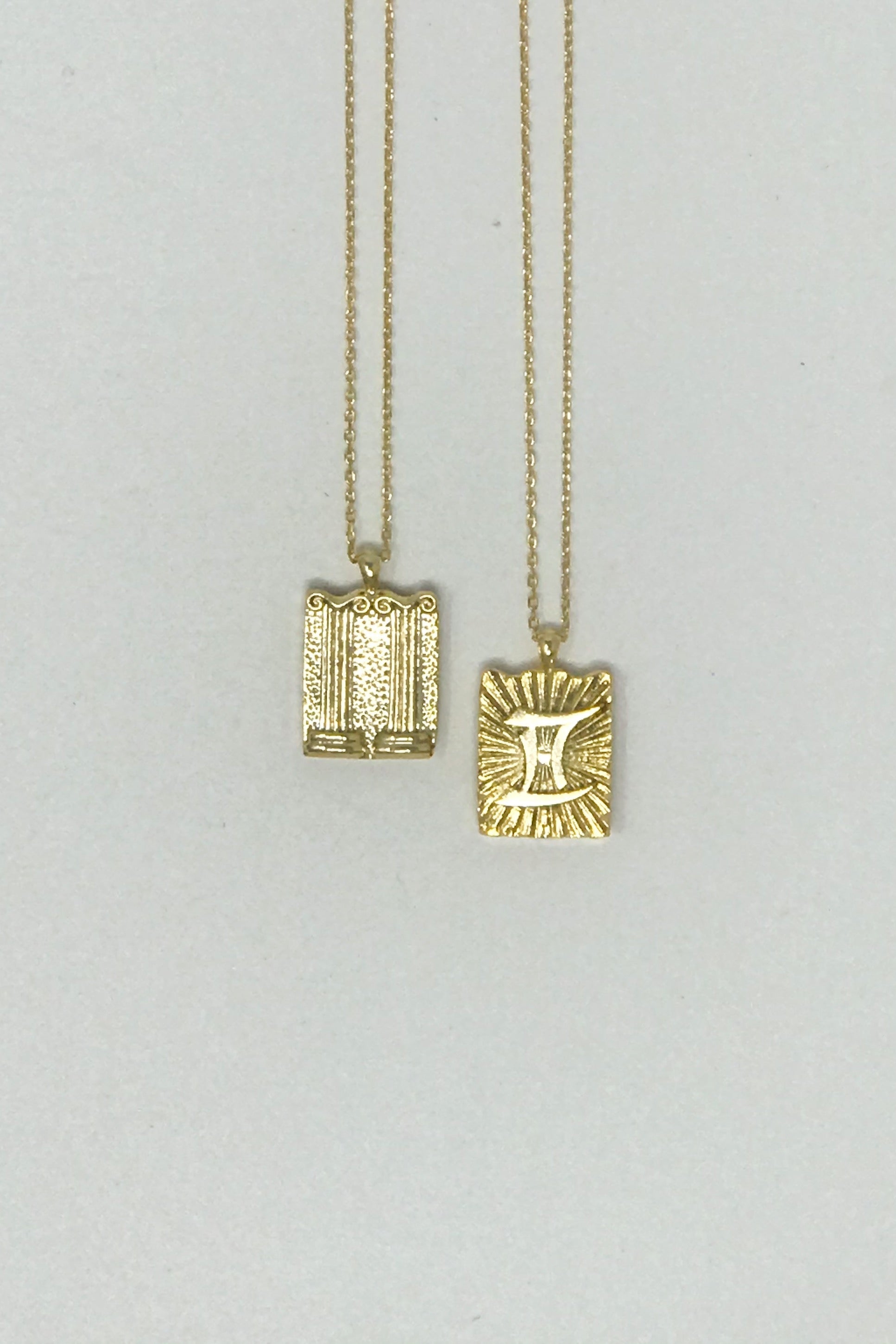 🧡 Reversible Zodiac Necklace 🧡