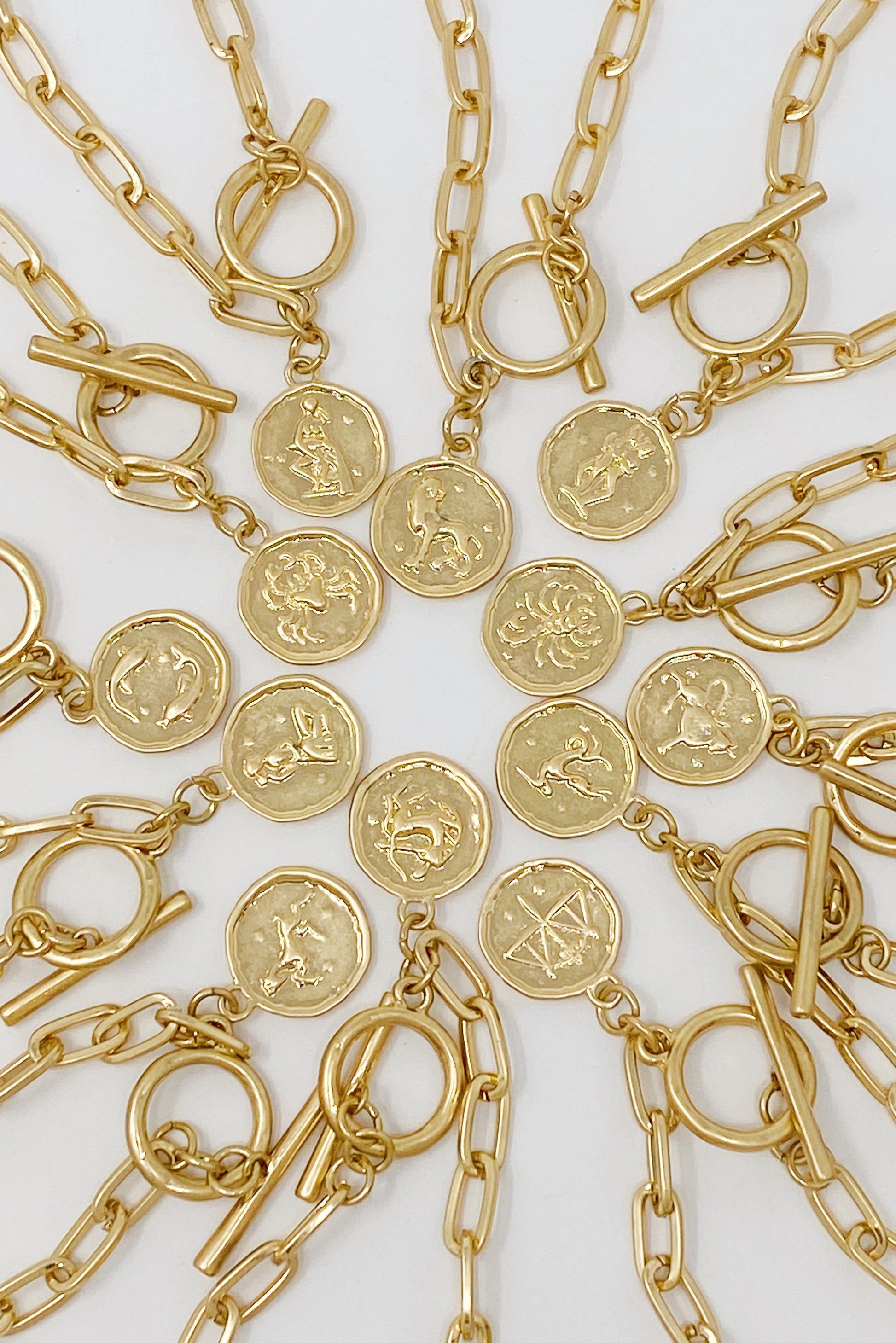 🧡 Celestial Link Chain Bracelet – Zodiac Edition