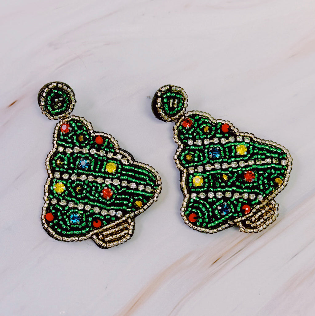 🧡 Beaded Holiday Tree Earrings