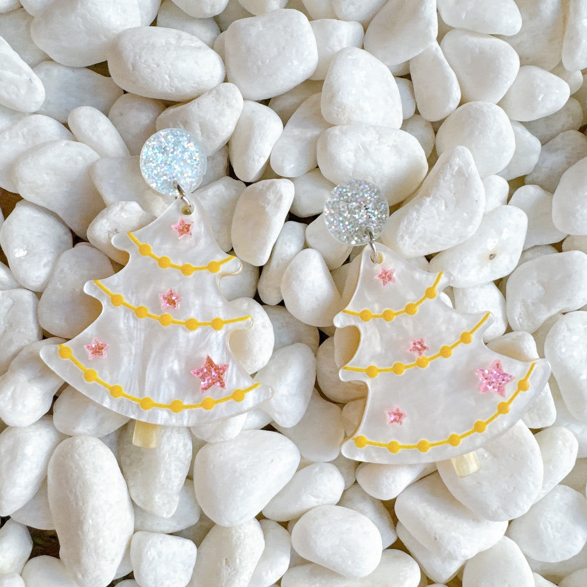 🧡 Merry Magic Christmas Tree Earrings