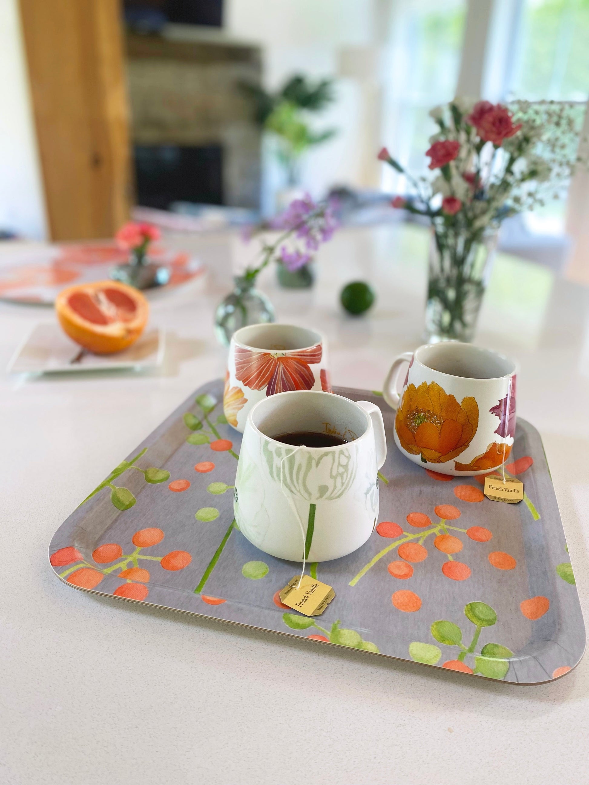 💚 Porcelain Mug:  White Poppies