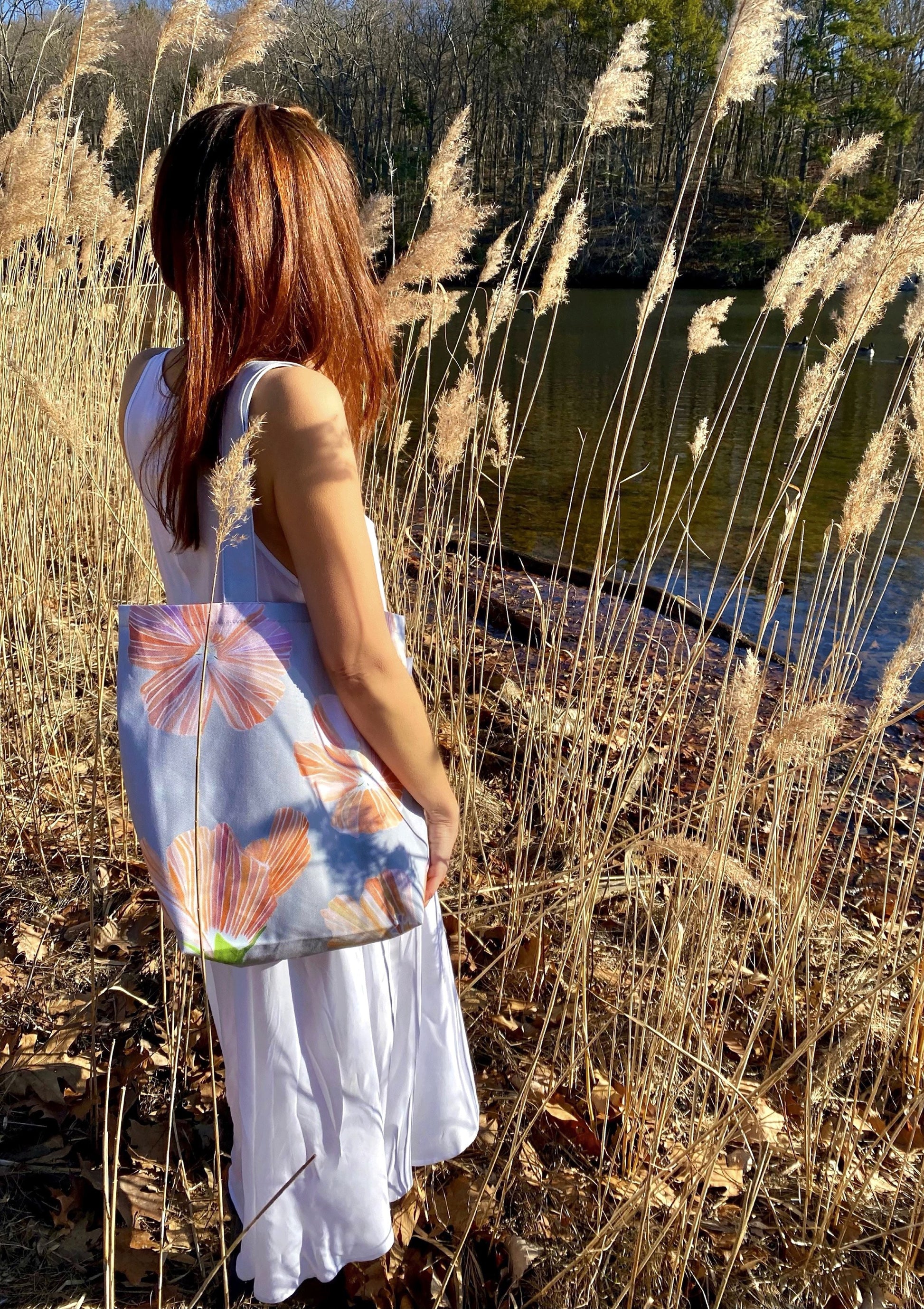 💚 Tote Bag: Hibiscus on Grey